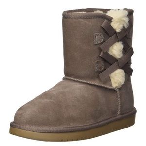 Koolaburra by UGG Kids' Victoria Short Boot